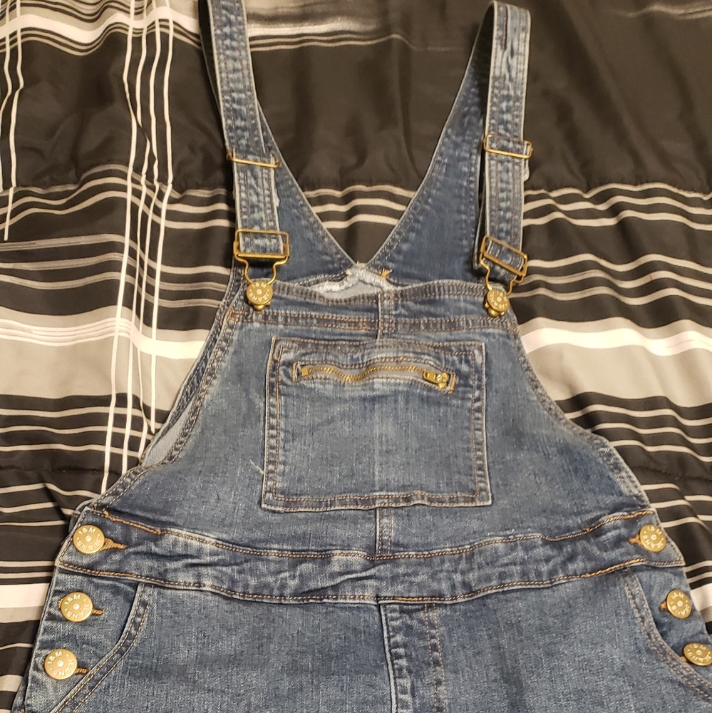 Overall dress